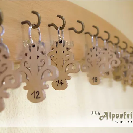 Alpenfriede Hotel Curon Venosta
